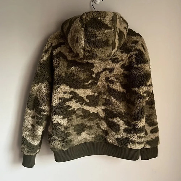 ATM ANTHONY THOMAS MELILLO Camo-print Sherpa Shearling Zip-front Jacket - Picture 4 of 16